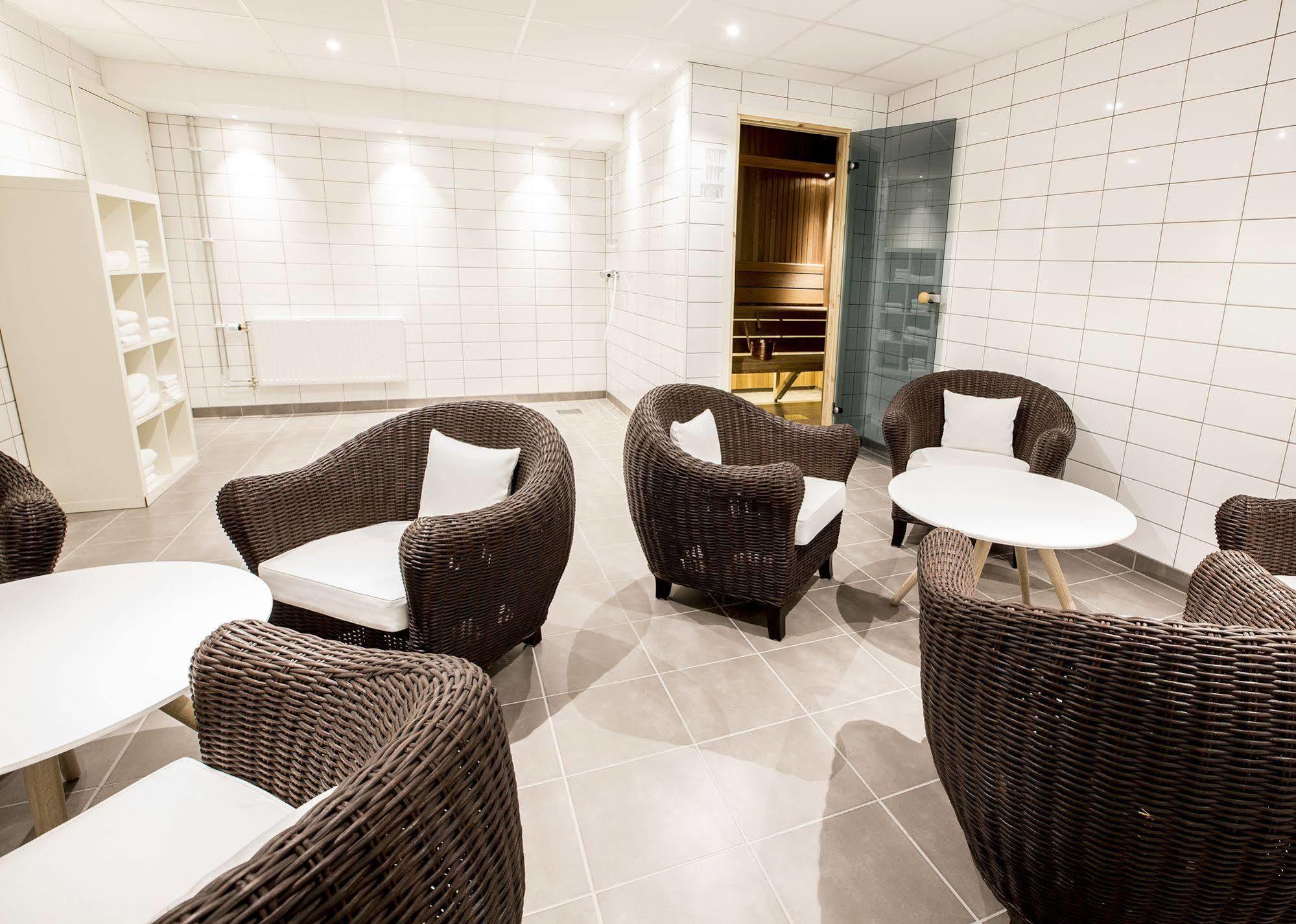 Simloc Hotel Drottninggatan Арьеплуг Экстерьер фото